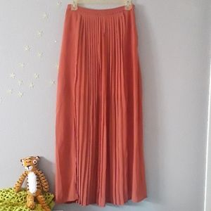 Long midi pleated double slit salmon skirt